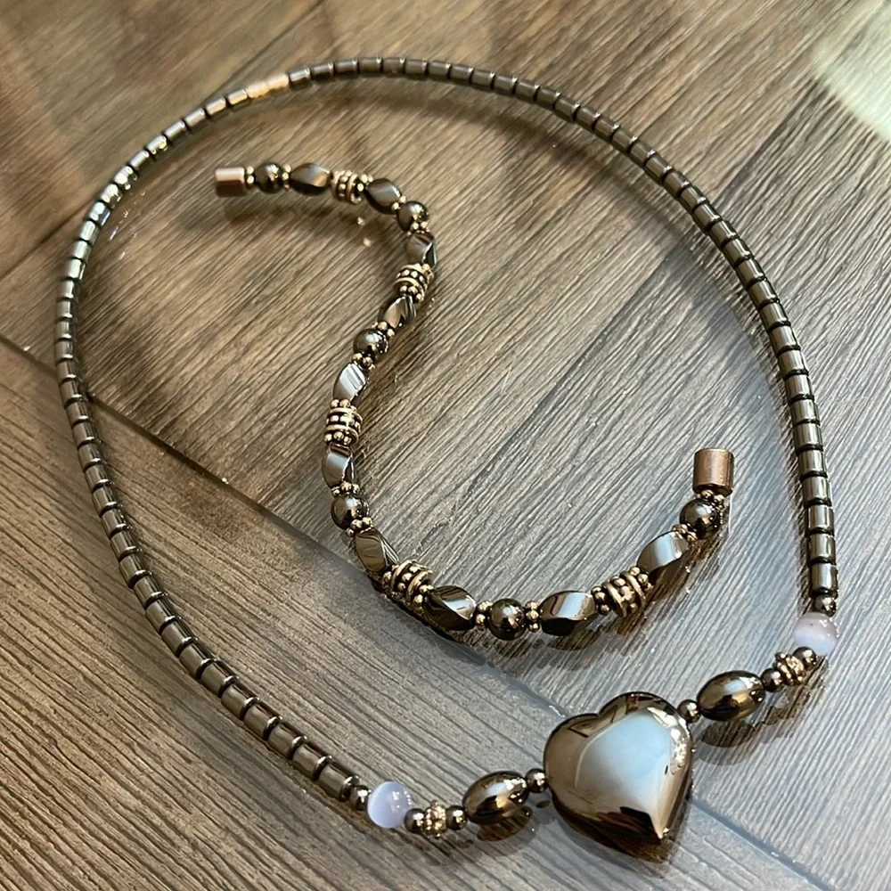 Vintage Hematite Beautiful Heart Accent Beaded Pendant Necklace with Bracelet